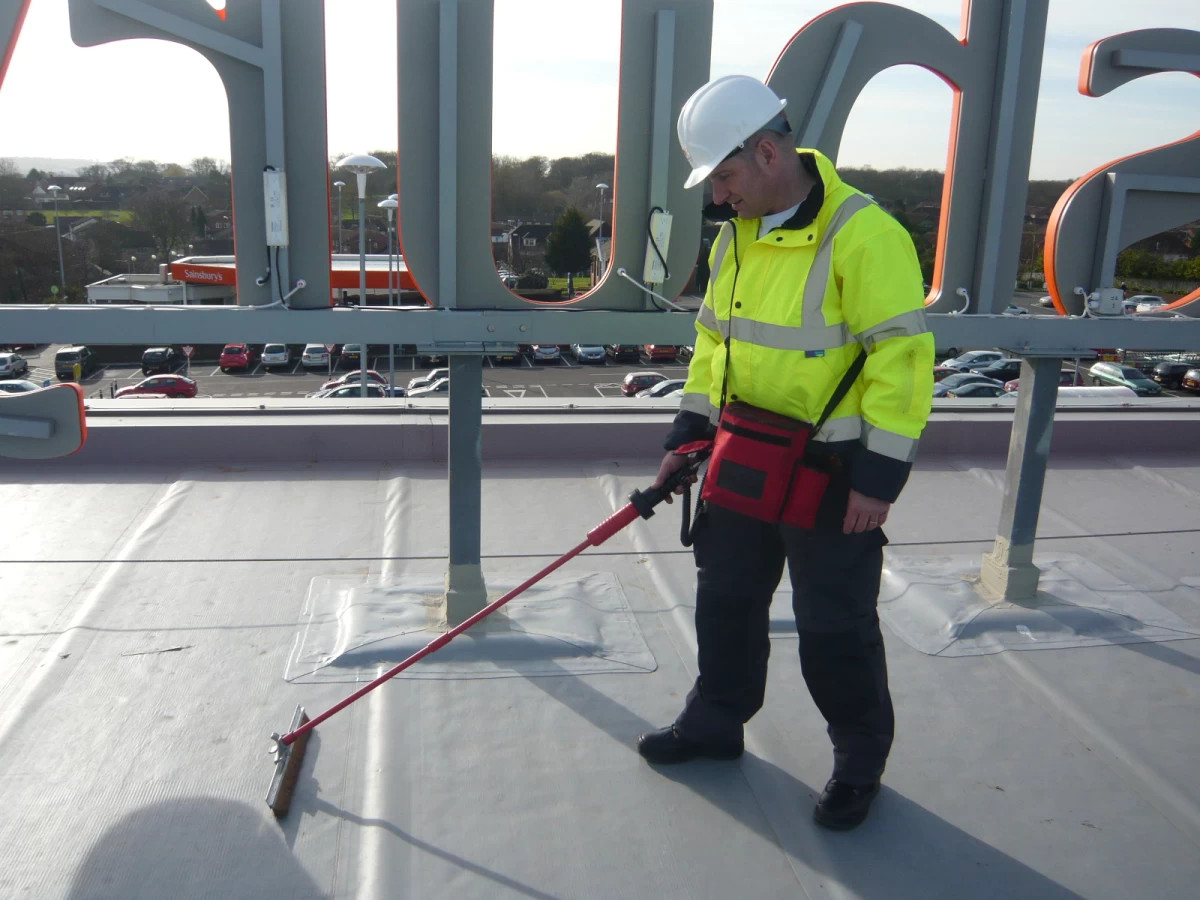 Odhalení netěsností - jiskrová zkouška